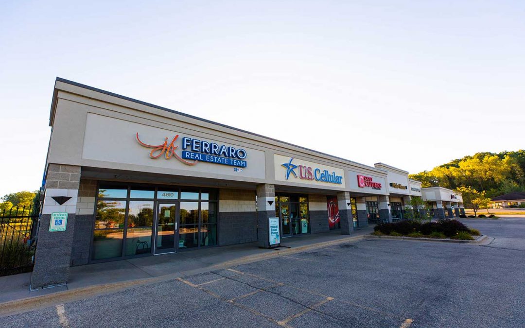 Woodland Commons Retail Building